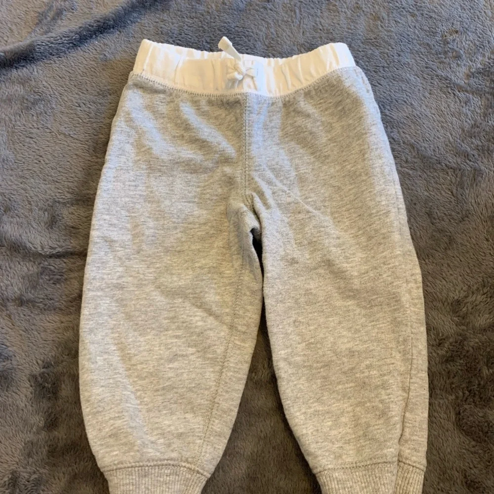 Lot of 3 Carters pants size 12 months